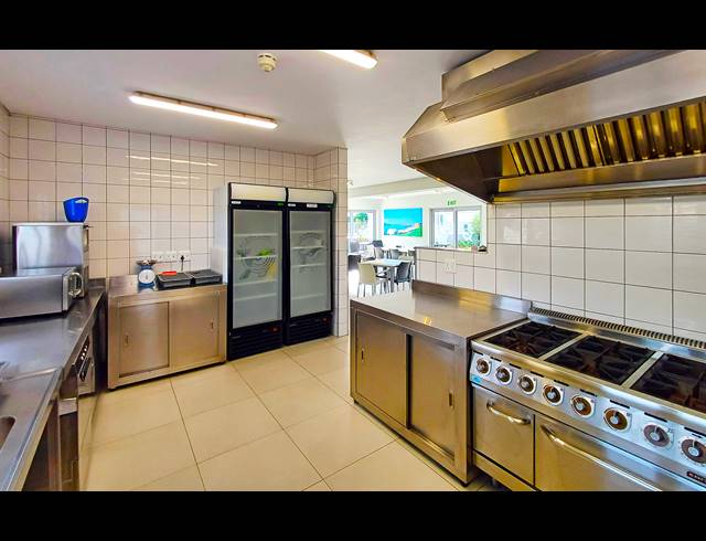 M² LODGE FOR SALE IN KLEINMOND CENTRAL
